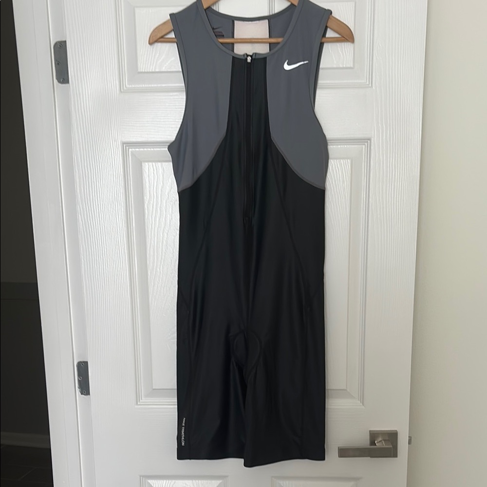 Nike Mens Black and Gray Triathlon suit